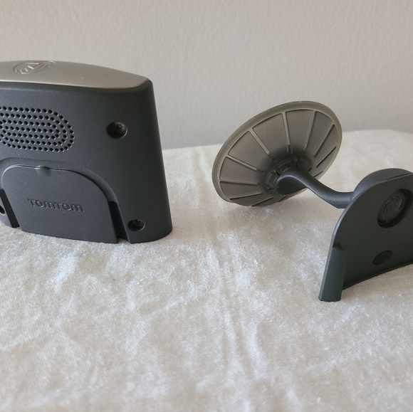 TomTom GPS - Picture 3 of 4